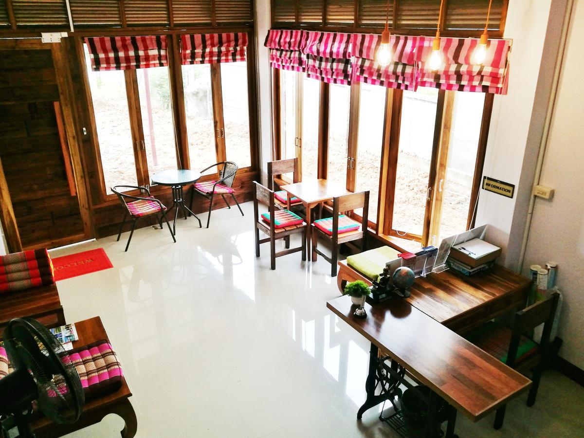 Sukhothai Cozy Hostel And Dorm Экстерьер фото