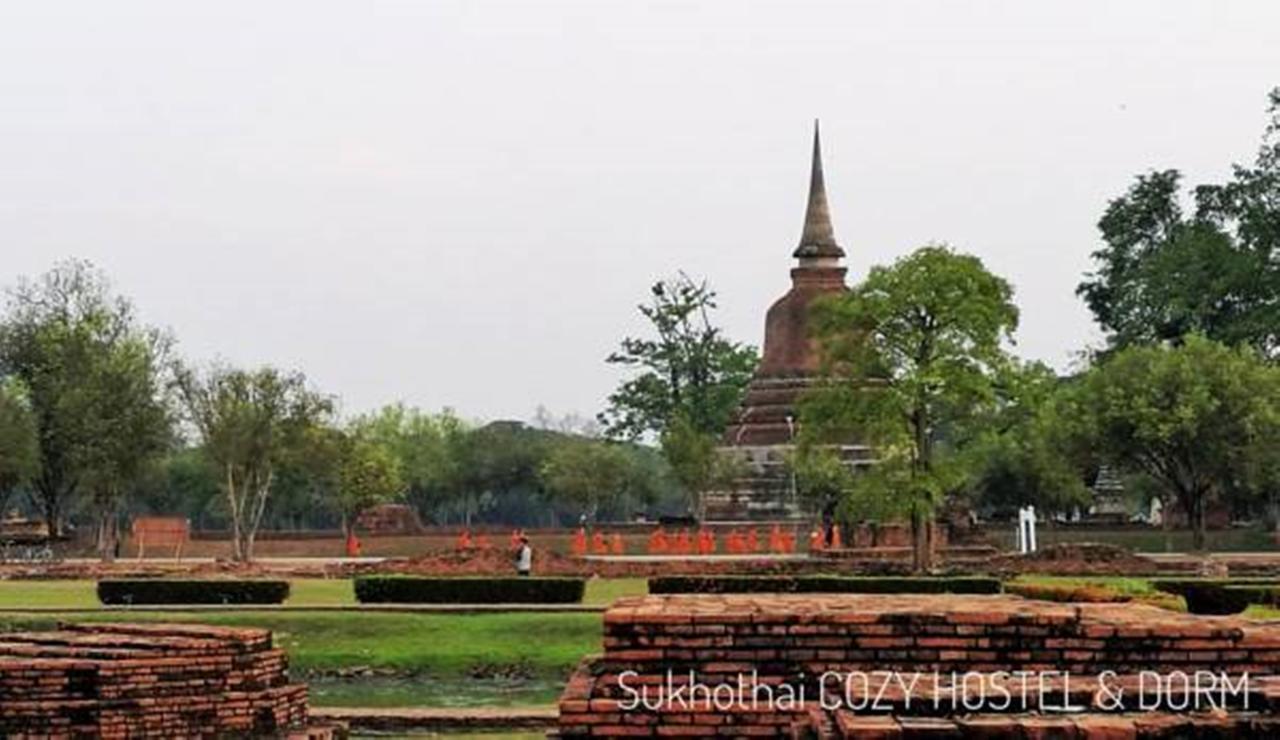 Sukhothai Cozy Hostel And Dorm Экстерьер фото